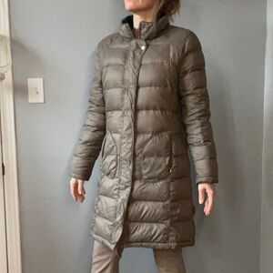 Like New Calvin Klein Women's 90% duck down Puffer Coat - Taupe / Sage